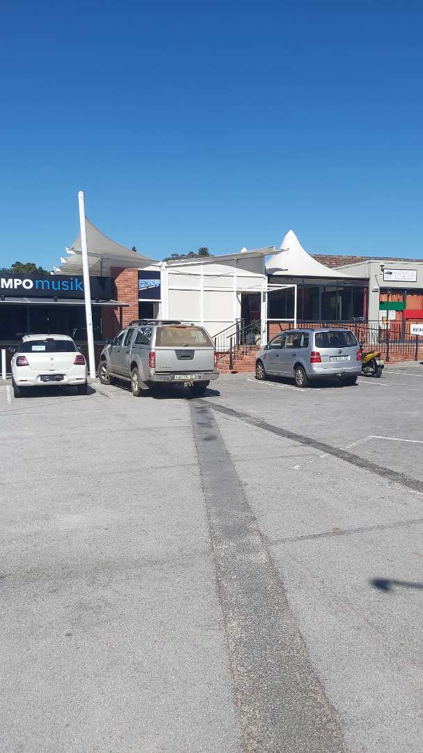 To Let commercial Property for Rent in Walmer Eastern Cape